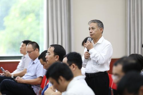 Chính sách nào để giữ chân người tài làm nghiên cứu khoa học?