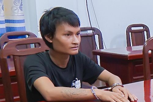Bắt khẩn cấp kẻ gây án dưới chân cầu Cần Thơ