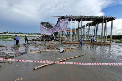 Vĩnh Long: Sập giàn giáo công trình, một công nhân tử vong