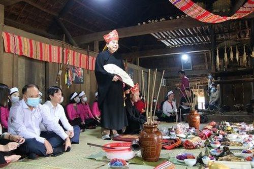 Xây dựng hồ sơ trình UNESCO bảo vệ khẩn cấp di sản Mo Mường