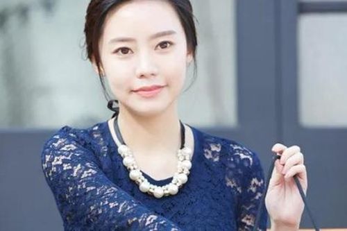 Vợ chồng tôi mua nhà, 2 chị chồng cho 1 tỷ nhưng điều kiện rất oái oăm