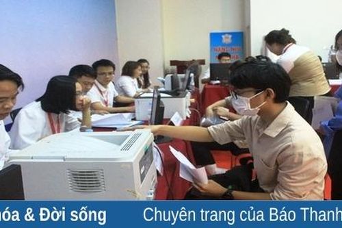 Rộn ràng chào đón tân sinh viên năm học 2022 - 2023