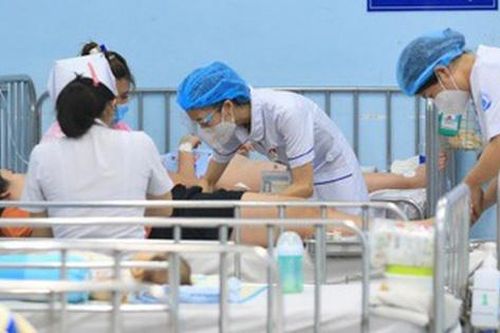 TP.HCM phân tầng điều trị sốt xuất huyết như COVID-19