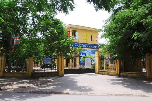 Công an Hà Nội xác minh vụ chủ nợ gọi điện đến trường đòi đón học sinh