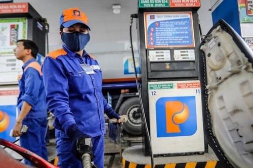 Có nên giảm toàn bộ thuế tiêu thụ đặc biệt mặt hàng xăng?