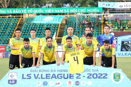 CLB Cần Thơ có nhà tài trợ mới, cầu thủ nhận tiền theo cách đặc biệt