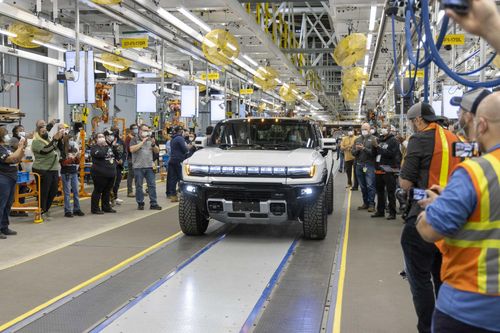 GMC Hummer EV sẽ tạm dừng sản xuất