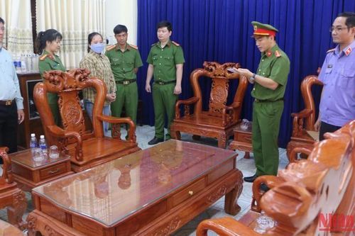 Bắt nguyên kế toán Văn phòng HĐND và UBND huyện Bù Đăng