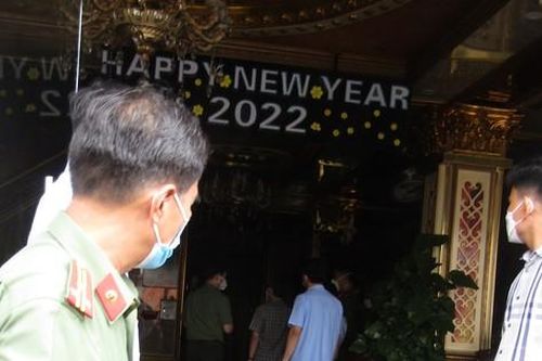 Liên quan vụ cháy quán karaoke làm 32 người thiệt mạng ở Bình Dương: Khởi tố 2 cán bộ công an