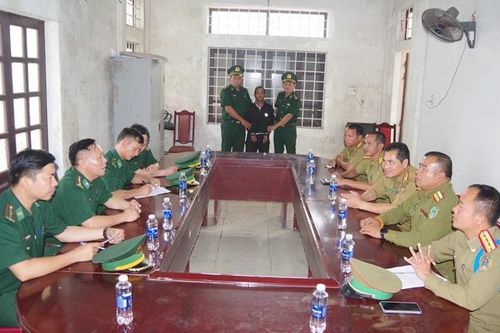 Bắt đối tượng trốn lệnh truy nã 22 năm tại Lào