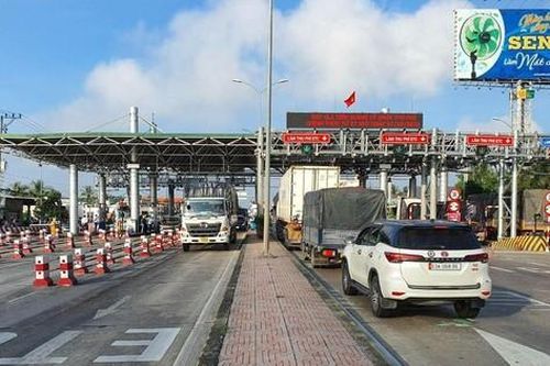 Xe nườm nượp qua trạm BOT Cai Lậy sau 5 năm 'lùm xùm' thu phí