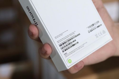 iPhone 14 chính hãng không dùng mã ZP/A như Singapore, Thái Lan