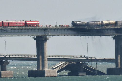 Ba người thiệt mạng trong vụ tấn công cầu Crimea