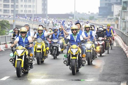 Chuyến 'phượt' đặc biệt dành cho người cao tuổi xác lập kỷ lục Việt Nam