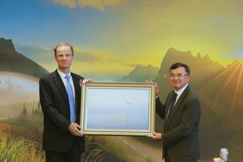 Petrovietnam cùng Liên danh Tập đoàn Ørsted và T&T trao đổi về các hoạt động phát triển điện gió ngoài khơi