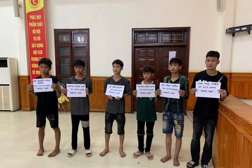 Bắt khẩn cấp 6 thanh niên 'nhí' manh động cướp tài sản