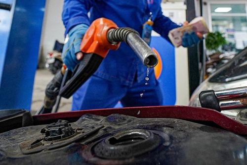 Quản lý thị trường TP. Hồ Chí Minh công bố danh sách 9 cửa hàng đã nhập được xăng dầu