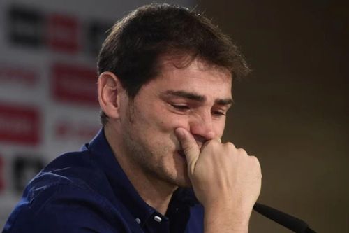 'Tôi là gay' - trò đùa đáng xấu hổ của Casillas