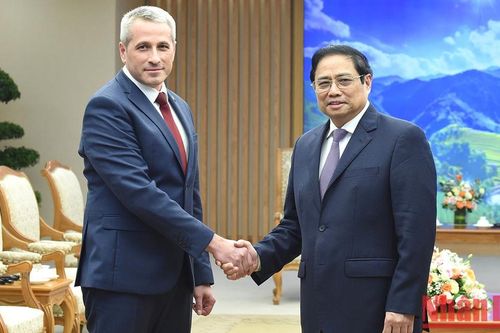 Việt Nam luôn coi trọng phát triển quan hệ hữu nghị truyền thống, hợp tác nhiều mặt với Belarus