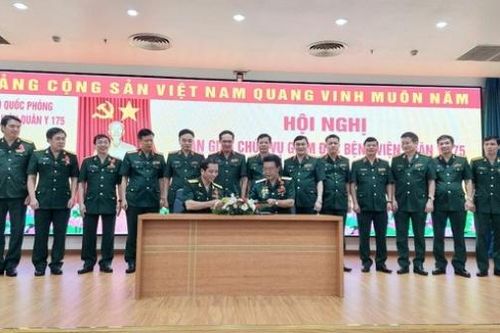 Tân giám đốc Bệnh viện Quân y 175 là Đại tá Trần Quốc Việt