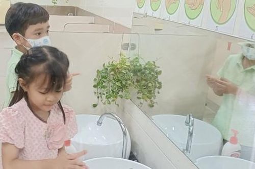 TPHCM: Tăng cường quản lý nhà vệ sinh trong các cơ sở giáo dục