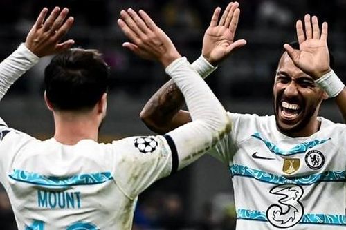 Người cũ tặng quà, Chelsea lần đầu thắng trên đất Italia sau 19 năm