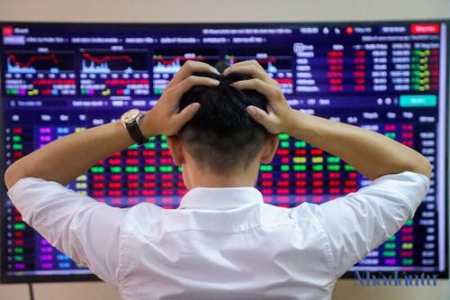 Tránh ngộ nhận dẫn tới 'lạc lối' trong đầu tư chứng khoán
