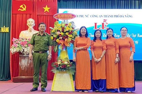 Phụ nữ Công an bản lĩnh, nhân văn, kỷ cương, trách nhiệm vì an ninh Tổ quốc, vì hạnh phúc gia đình