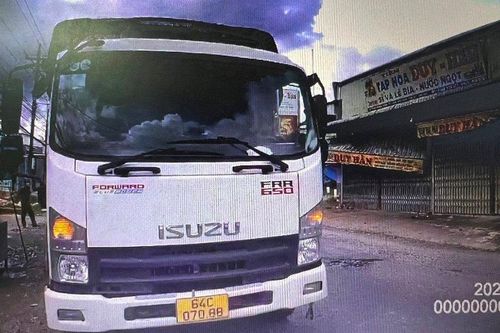 Vĩnh Long: Chở quả tải trọng, một chủ xe bị phạt 72,5 triệu đồng