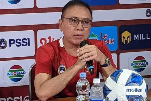 Chủ tịch LĐBĐ Indonesia 'bị tổn thương nặng nề' vì áp lực từ chức
