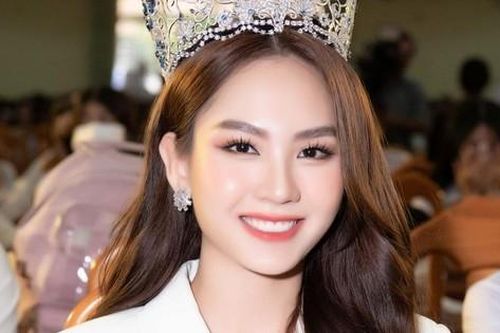Hoa hậu Mai Phương: 'Không có quy chuẩn với thi nhan sắc'