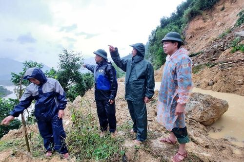 Quảng Nam: Khẩn trương khắc phục sạt lở tại huyện Nông Sơn