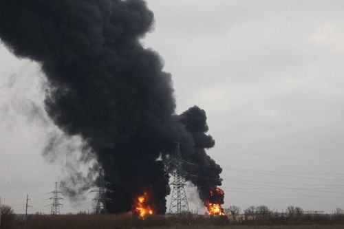 Nga tố Ukraine pháo kích kho đạn ở Belgorod