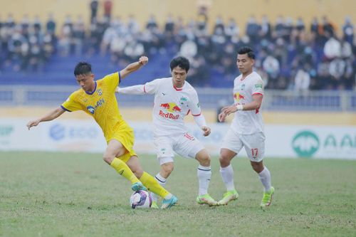 Trực tiếp bóng đá HAGL 1-2 SLNA vòng 19 V-League 2022