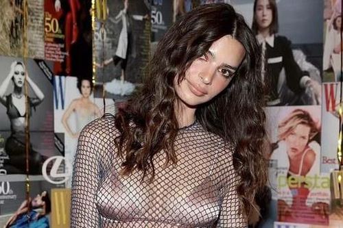 Phong cách thời trang gợi cảm của người mẫu Emily Ratajkowski