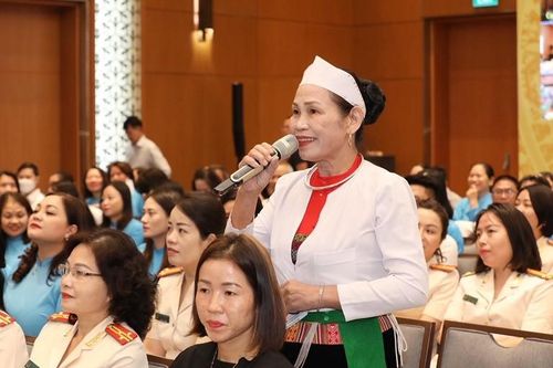 Chính phủ sẽ tiếp tục chăm lo toàn diện các chính sách cho phụ nữ