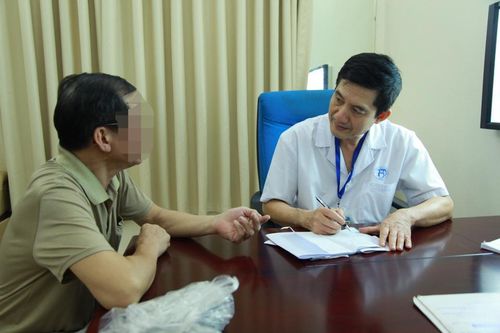 Đừng bỏ qua hiện tượng đau chân khi đi bộ