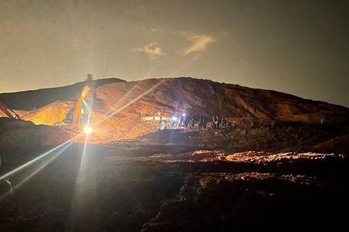 Khẩn trương khắc phục sự cố sạt lở mỏ khai thác ti-tan tại Bình Thuận