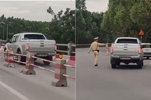 Nóng trên đường: Bán tải đi vào làn xe máy cầu Thanh Trì và cái kết