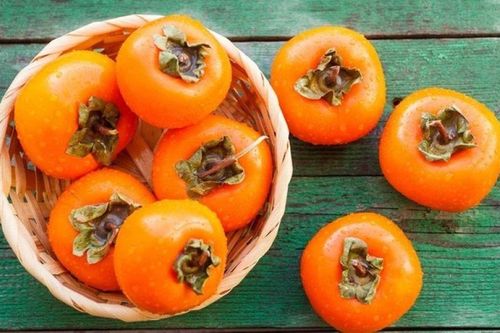 Chuyên gia chỉ ra những lưu ý khi ăn quả hồng
