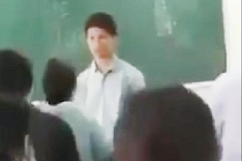 Xôn xao clip nữ sinh xưng 'mày-tao' với giáo viên: Nhà trường lên tiếng