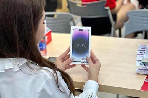 Người Việt phải chờ tới tháng 12 để mua ngay iPhone 14 Pro Max