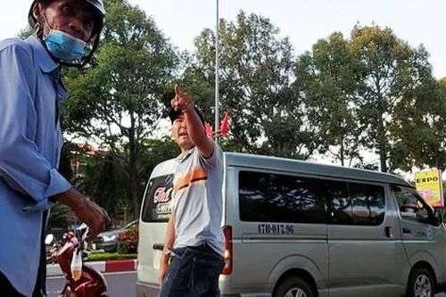Phóng viên Báo Giao Thông bị hành hung khi tác nghiệp