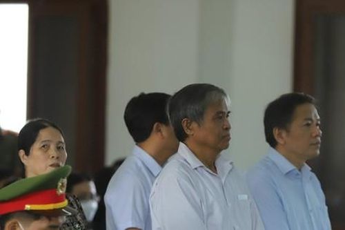 Cựu Phó chủ tịch Phú Yên nói gì việc bán giảm giá 262 lô đất cho doanh nghiệp?