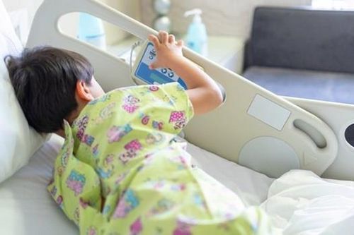 Nhận biết trẻ em mắc virus Adeno và cách phòng tránh