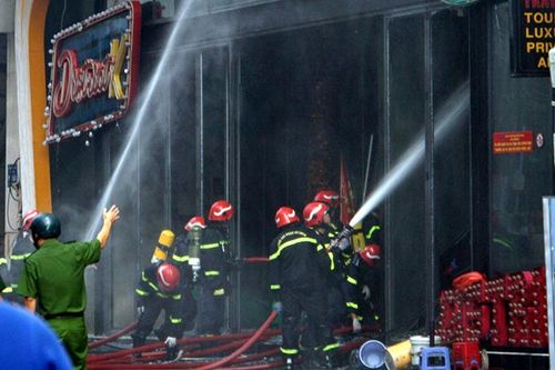 Cảnh sát cho biết nguyên nhân vụ cháy quán bar gần chợ Bến Thành