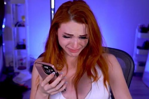 Nữ streamer cầu cứu khi livestream vì bị chồng bạo hành