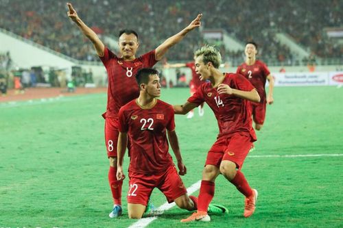 Tiến Linh có cơ hội đối đầu với Chanathip Songkrasin