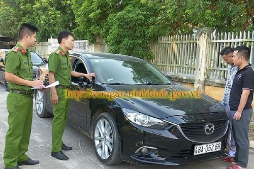 Ninh Bình:Bắt 2 đối tượng bán ô tô rồi tới nhà nghỉ 'dàn cảnh' để lấy cắp