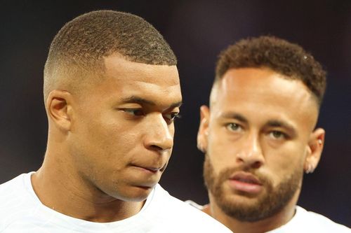 Mbappe lại gây sự với Neymar